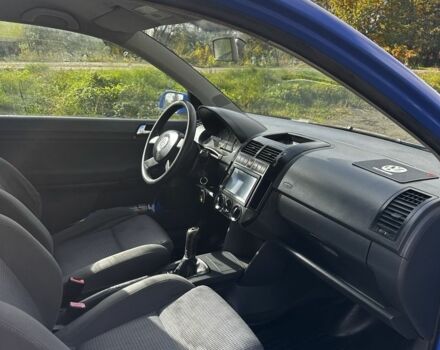 Синій Фольксваген Поло, об'ємом двигуна 1.2 л та пробігом 330 тис. км за 2750 $, фото 12 на Automoto.ua