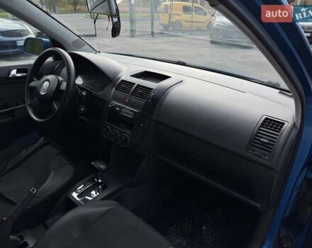 Синий Фольксваген Поло, объемом двигателя 1.39 л и пробегом 263 тыс. км за 3999 $, фото 24 на Automoto.ua