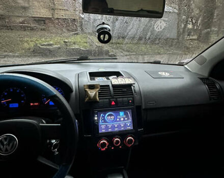 Синий Фольксваген Поло, объемом двигателя 1.4 л и пробегом 225 тыс. км за 3700 $, фото 11 на Automoto.ua