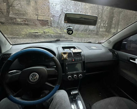 Синий Фольксваген Поло, объемом двигателя 1.4 л и пробегом 225 тыс. км за 3700 $, фото 9 на Automoto.ua