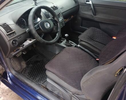 Синій Фольксваген Поло, об'ємом двигуна 2 л та пробігом 450 тис. км за 1000 $, фото 5 на Automoto.ua