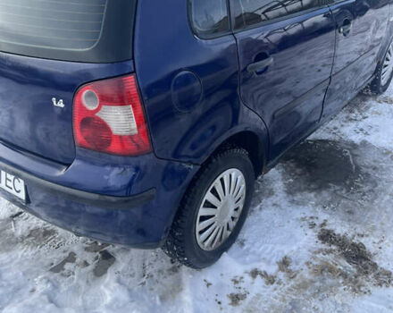 Синій Фольксваген Поло, об'ємом двигуна 1.4 л та пробігом 375 тис. км за 2300 $, фото 5 на Automoto.ua