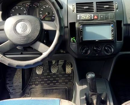 Синий Фольксваген Поло, объемом двигателя 1.2 л и пробегом 142 тыс. км за 4000 $, фото 4 на Automoto.ua