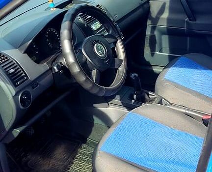 Синий Фольксваген Поло, объемом двигателя 1.2 л и пробегом 142 тыс. км за 4000 $, фото 3 на Automoto.ua