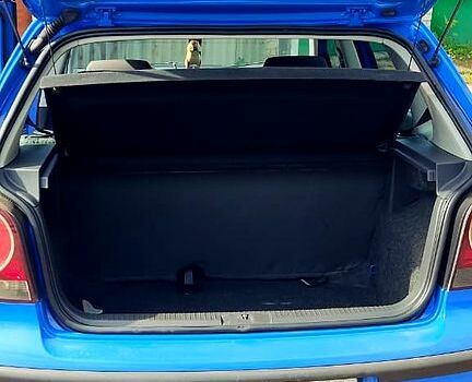 Синий Фольксваген Поло, объемом двигателя 1.2 л и пробегом 142 тыс. км за 4000 $, фото 6 на Automoto.ua