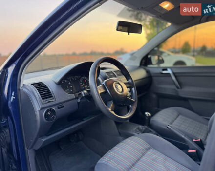 Синій Фольксваген Поло, об'ємом двигуна 1.2 л та пробігом 201 тис. км за 3999 $, фото 44 на Automoto.ua