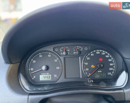 Синій Фольксваген Поло, об'ємом двигуна 1.2 л та пробігом 201 тис. км за 3999 $, фото 15 на Automoto.ua