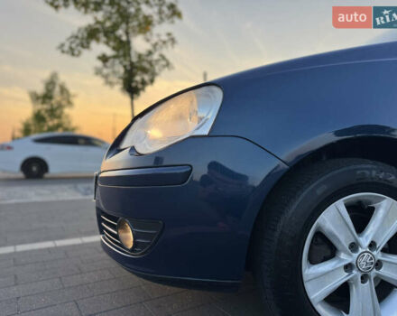 Синій Фольксваген Поло, об'ємом двигуна 1.2 л та пробігом 201 тис. км за 3999 $, фото 50 на Automoto.ua