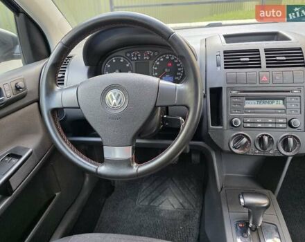 Синій Фольксваген Поло, об'ємом двигуна 1.39 л та пробігом 170 тис. км за 5699 $, фото 8 на Automoto.ua