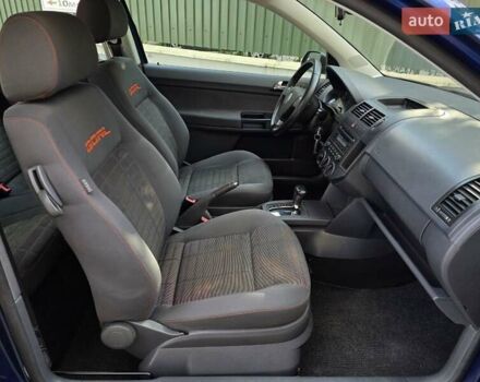 Синій Фольксваген Поло, об'ємом двигуна 1.39 л та пробігом 170 тис. км за 5699 $, фото 5 на Automoto.ua