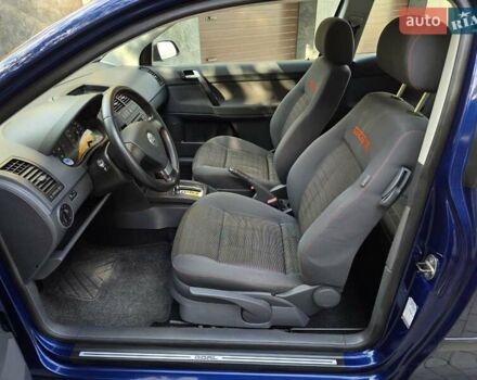 Синій Фольксваген Поло, об'ємом двигуна 1.39 л та пробігом 170 тис. км за 5699 $, фото 4 на Automoto.ua