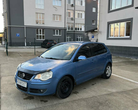 Синий Фольксваген Поло, объемом двигателя 1.2 л и пробегом 225 тыс. км за 2750 $, фото 9 на Automoto.ua