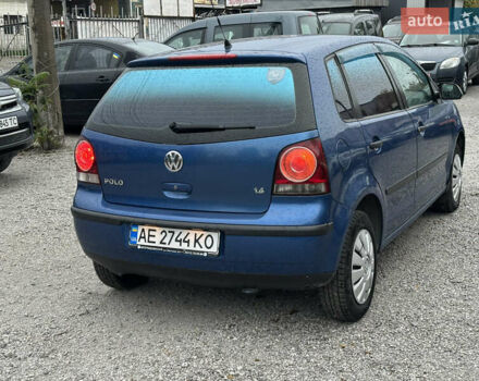 Синий Фольксваген Поло, объемом двигателя 1.39 л и пробегом 250 тыс. км за 5800 $, фото 3 на Automoto.ua