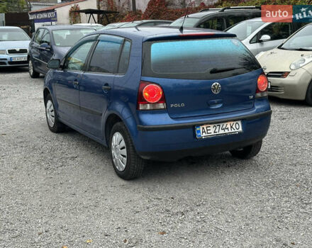 Синий Фольксваген Поло, объемом двигателя 1.39 л и пробегом 250 тыс. км за 5800 $, фото 5 на Automoto.ua