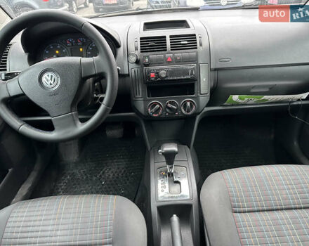 Синий Фольксваген Поло, объемом двигателя 1.39 л и пробегом 250 тыс. км за 5800 $, фото 13 на Automoto.ua
