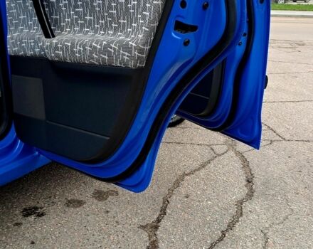 Синий Фольксваген Поло, объемом двигателя 1.2 л и пробегом 208 тыс. км за 3999 $, фото 16 на Automoto.ua