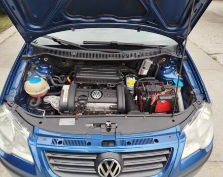 Синий Фольксваген Поло, объемом двигателя 1.4 л и пробегом 185 тыс. км за 5800 $, фото 19 на Automoto.ua