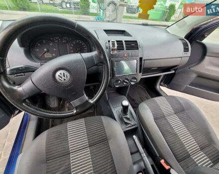 Синий Фольксваген Поло, объемом двигателя 1.42 л и пробегом 107 тыс. км за 5041 $, фото 10 на Automoto.ua