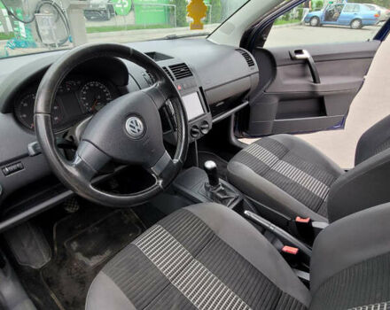 Синий Фольксваген Поло, объемом двигателя 1.42 л и пробегом 107 тыс. км за 5041 $, фото 3 на Automoto.ua