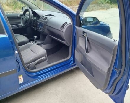 Синий Фольксваген Поло, объемом двигателя 1.4 л и пробегом 185 тыс. км за 5800 $, фото 10 на Automoto.ua