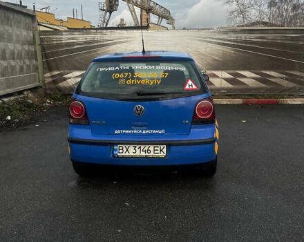 Синий Фольксваген Поло, объемом двигателя 1.2 л и пробегом 330 тыс. км за 4000 $, фото 5 на Automoto.ua