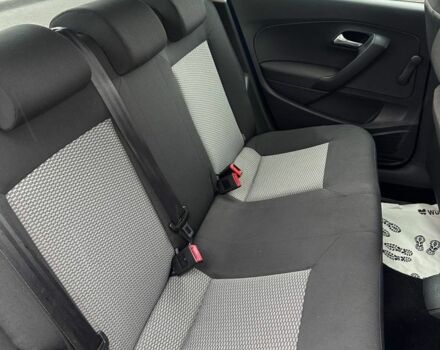 Синий Фольксваген Поло, объемом двигателя 1.2 л и пробегом 225 тыс. км за 5700 $, фото 5 на Automoto.ua