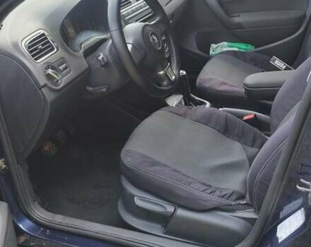 Синий Фольксваген Поло, объемом двигателя 1.2 л и пробегом 255 тыс. км за 5700 $, фото 1 на Automoto.ua