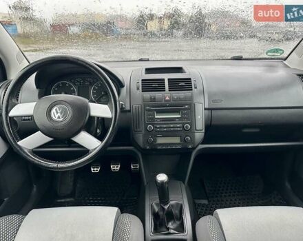 Синій Фольксваген Поло, об'ємом двигуна 1.6 л та пробігом 182 тис. км за 6950 $, фото 29 на Automoto.ua