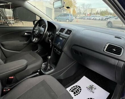 Синий Фольксваген Поло, объемом двигателя 1.2 л и пробегом 324 тыс. км за 5100 $, фото 15 на Automoto.ua