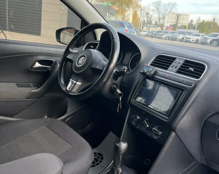 Синий Фольксваген Поло, объемом двигателя 1.2 л и пробегом 324 тыс. км за 5100 $, фото 16 на Automoto.ua