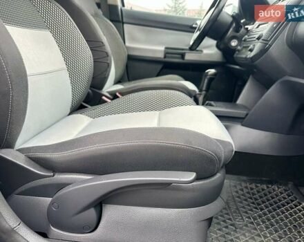 Синій Фольксваген Поло, об'ємом двигуна 1.6 л та пробігом 182 тис. км за 6950 $, фото 33 на Automoto.ua