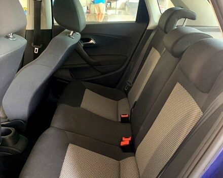 Синий Фольксваген Поло, объемом двигателя 1.2 л и пробегом 249 тыс. км за 6000 $, фото 5 на Automoto.ua