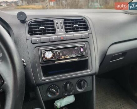 Синій Фольксваген Поло, об'ємом двигуна 1.6 л та пробігом 281 тис. км за 5208 $, фото 8 на Automoto.ua