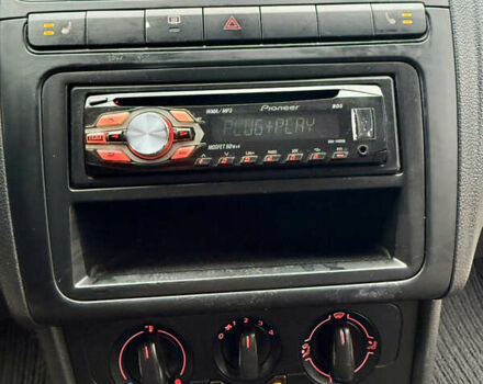 Синий Фольксваген Поло, объемом двигателя 1.6 л и пробегом 108 тыс. км за 8200 $, фото 33 на Automoto.ua