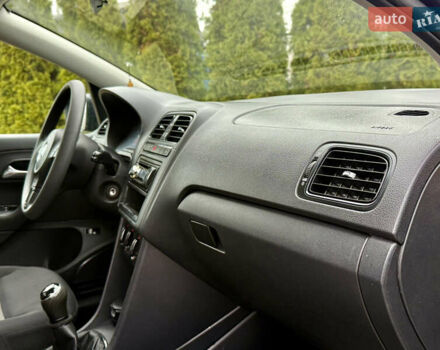 Синий Фольксваген Поло, объемом двигателя 1.6 л и пробегом 108 тыс. км за 8200 $, фото 24 на Automoto.ua