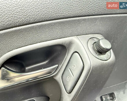 Синий Фольксваген Поло, объемом двигателя 1.6 л и пробегом 108 тыс. км за 8200 $, фото 28 на Automoto.ua