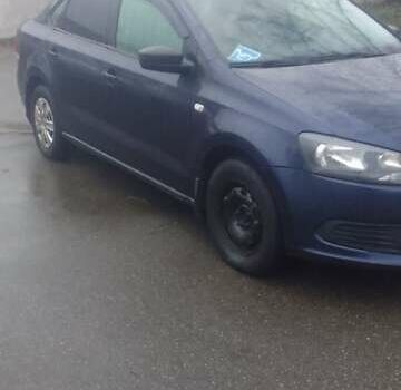 Синий Фольксваген Поло, объемом двигателя 1.6 л и пробегом 410 тыс. км за 3600 $, фото 1 на Automoto.ua