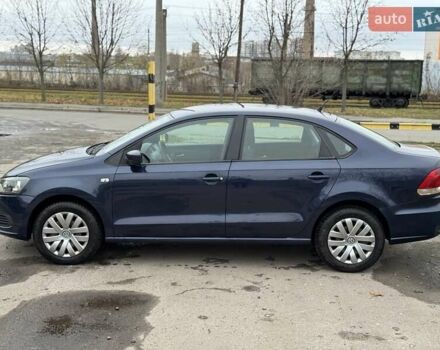 Синій Фольксваген Поло, об'ємом двигуна 1.6 л та пробігом 318 тис. км за 5400 $, фото 5 на Automoto.ua