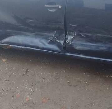 Синий Фольксваген Поло, объемом двигателя 1.6 л и пробегом 410 тыс. км за 3600 $, фото 6 на Automoto.ua