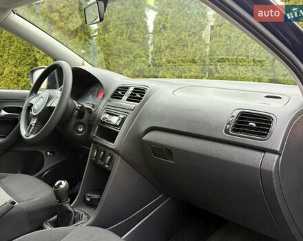 Синій Фольксваген Поло, об'ємом двигуна 1.6 л та пробігом 106 тис. км за 7999 $, фото 27 на Automoto.ua