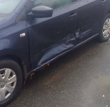 Синий Фольксваген Поло, объемом двигателя 1.6 л и пробегом 410 тыс. км за 3600 $, фото 2 на Automoto.ua