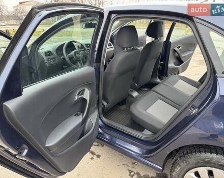 Синій Фольксваген Поло, об'ємом двигуна 1.6 л та пробігом 318 тис. км за 5400 $, фото 15 на Automoto.ua