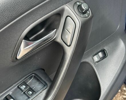 Синій Фольксваген Поло, об'ємом двигуна 1.6 л та пробігом 207 тис. км за 6600 $, фото 11 на Automoto.ua