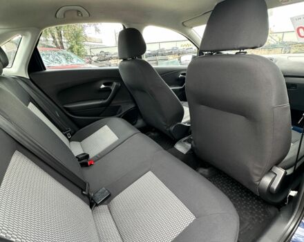 Синій Фольксваген Поло, об'ємом двигуна 1.6 л та пробігом 207 тис. км за 6600 $, фото 4 на Automoto.ua