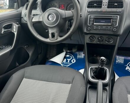 Синій Фольксваген Поло, об'ємом двигуна 1.6 л та пробігом 207 тис. км за 6600 $, фото 5 на Automoto.ua