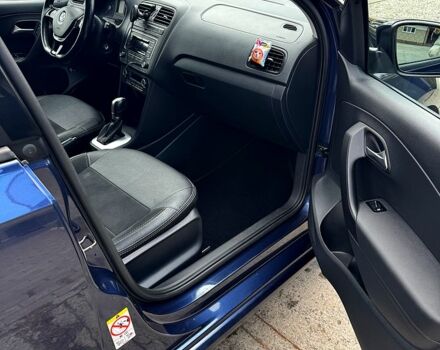 Синий Фольксваген Поло, объемом двигателя 1.4 л и пробегом 166 тыс. км за 10000 $, фото 4 на Automoto.ua