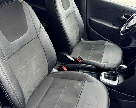 Синий Фольксваген Поло, объемом двигателя 1.4 л и пробегом 166 тыс. км за 10000 $, фото 5 на Automoto.ua