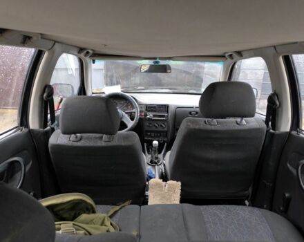 Синий Фольксваген Поло, объемом двигателя 1.6 л и пробегом 250 тыс. км за 945 $, фото 5 на Automoto.ua