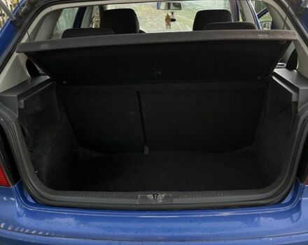 Синий Фольксваген Поло, объемом двигателя 1.2 л и пробегом 250 тыс. км за 2500 $, фото 2 на Automoto.ua