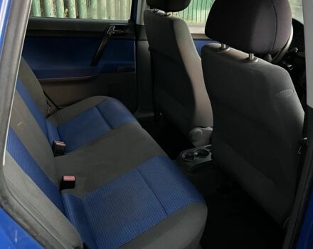 Синий Фольксваген Поло, объемом двигателя 1.2 л и пробегом 250 тыс. км за 2500 $, фото 5 на Automoto.ua